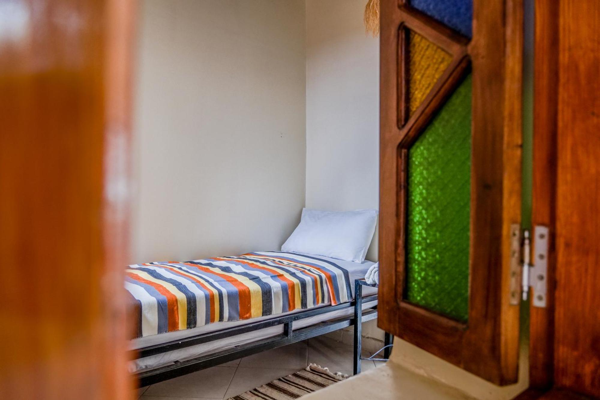 Yakout Hostel Tanger Exterior foto