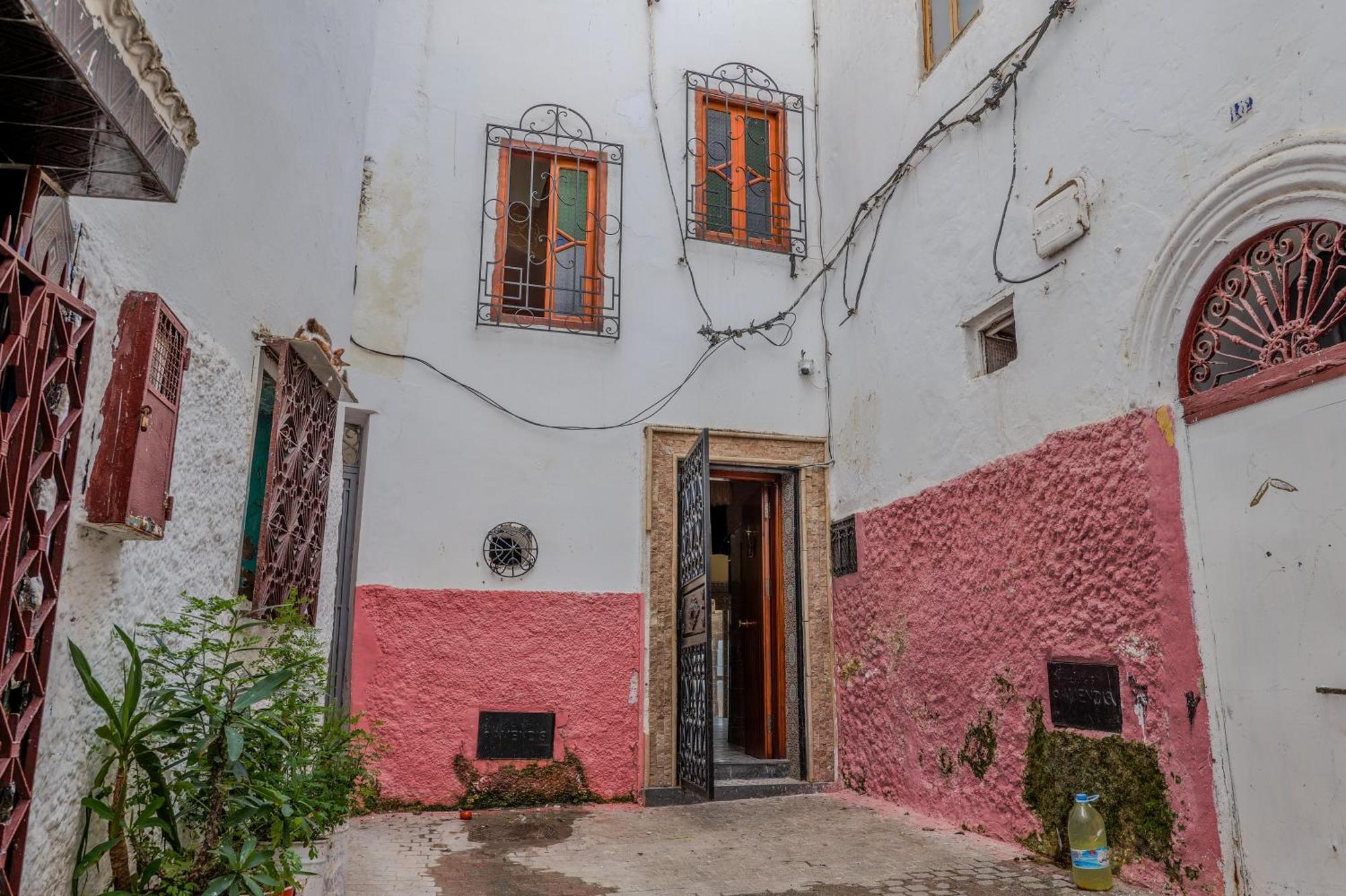 Yakout Hostel Tanger Exterior foto